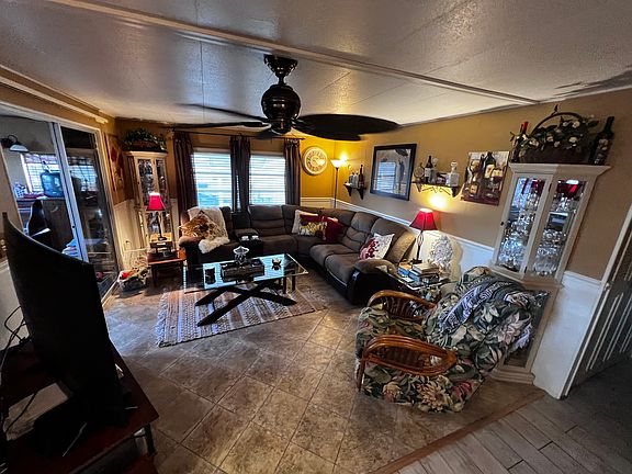 2nd image of 66199 Stratford Rd #199