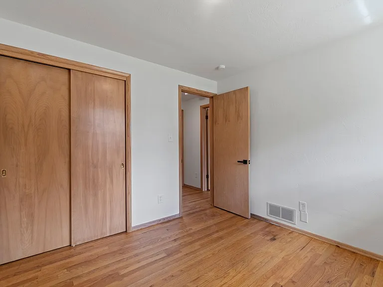 115 Green Glen Dr — Photo 19