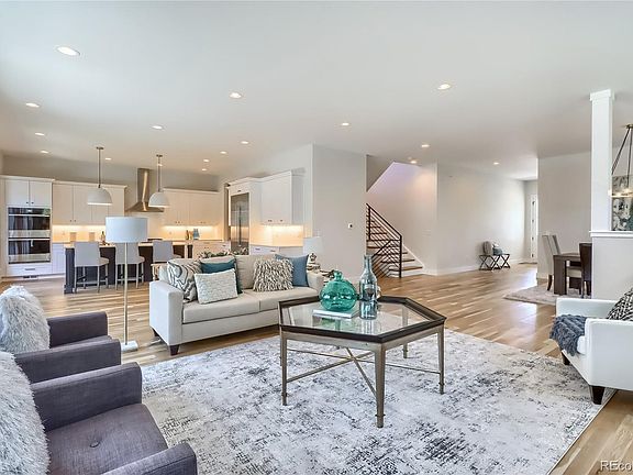 4th image of 977 N Krameria St