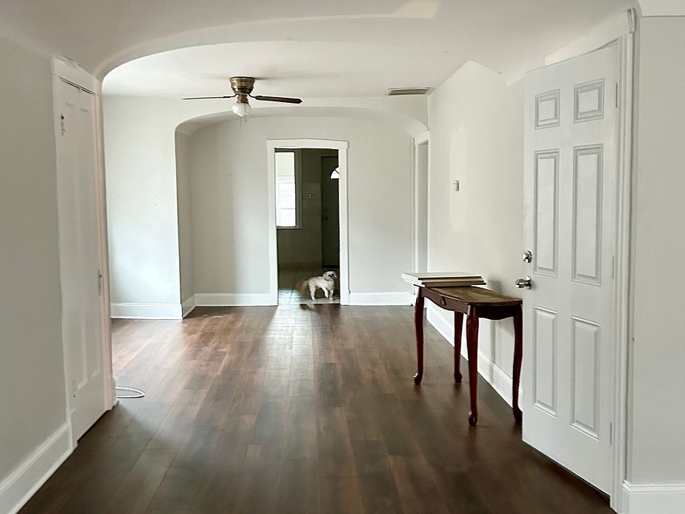 1st image of 2237 N La Crosse Ave APT 2