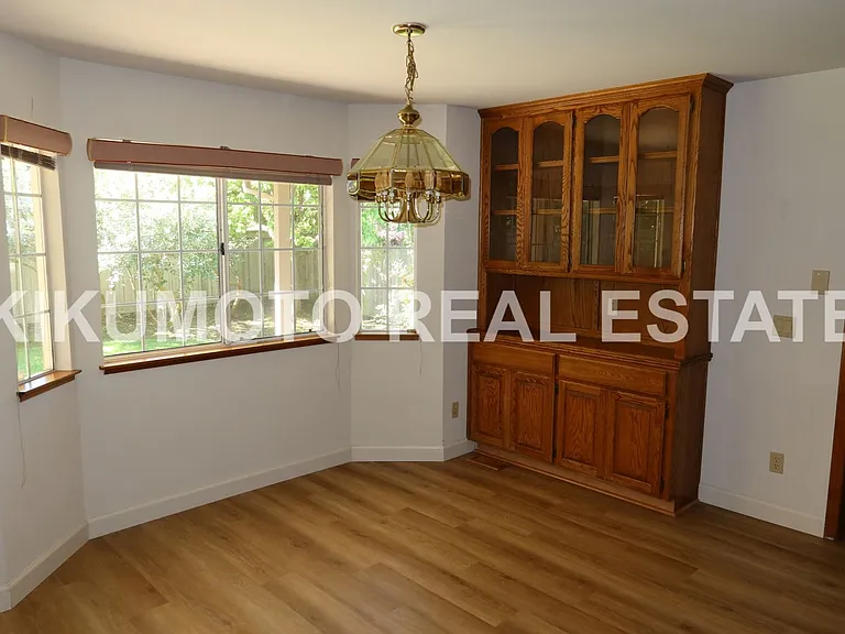 808 Cobble Cove Ln — Photo 13
