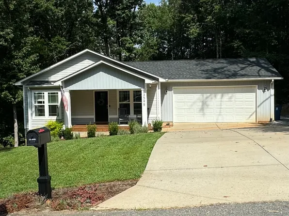 3595 Still Knoll Ln, Sherrills Ford, NC 28673