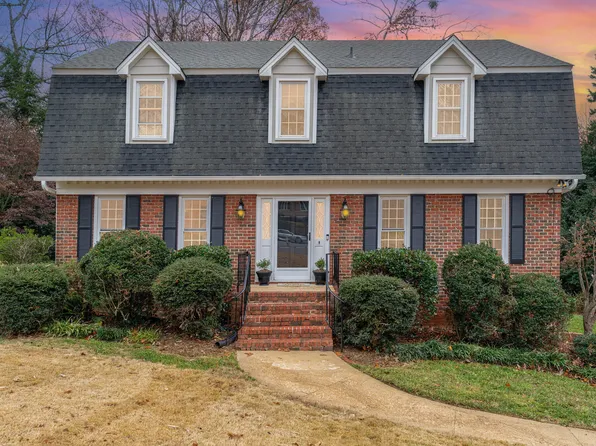 1100 Sudbury Ct, Raleigh, NC 27609