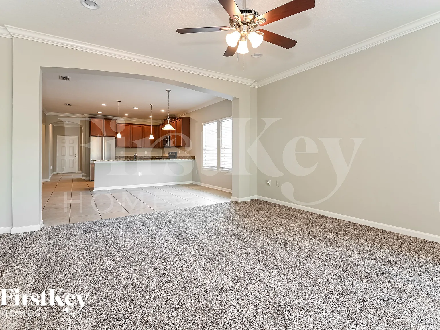 3 bed, 2.0 bath, 2010 sqft, $2,205 — Photo 4