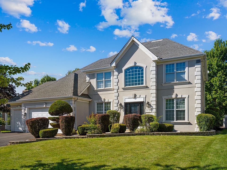 1st image of 26W286 Pinehurst Dr