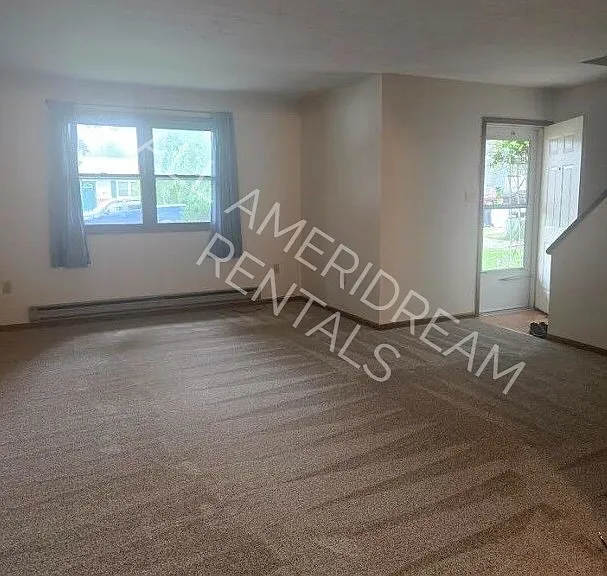 49 1/2 Meadowview Dr — Photo 5
