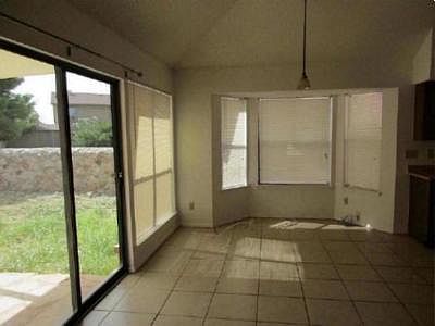 3rd image of 608 Woodcrest Ln