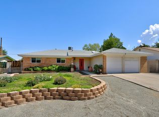 9505 Dona Rowena Ave NE, Albuquerque, NM 87111