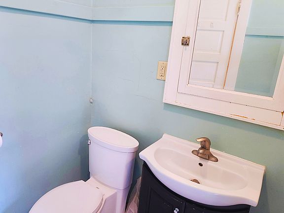 2nd image of 3179 N 39th St #3179