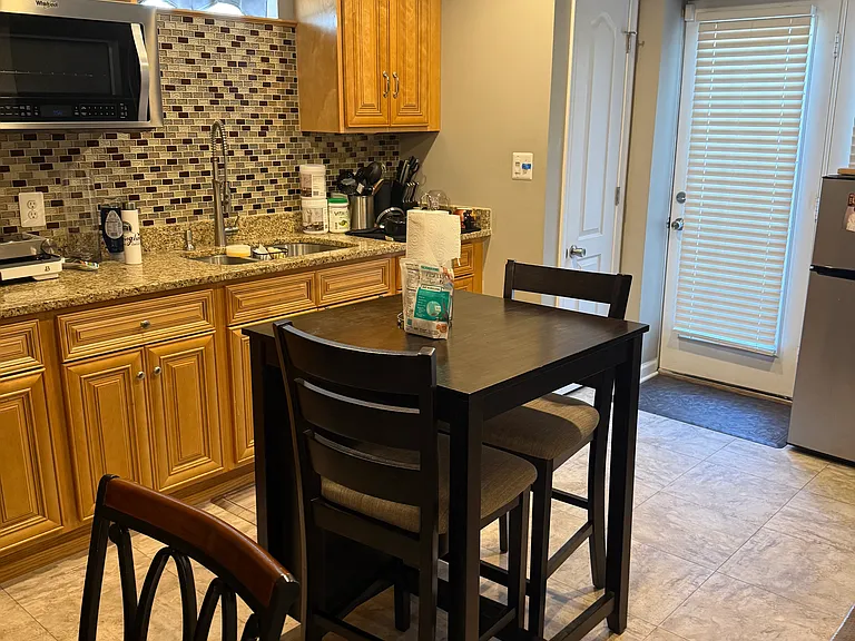 10013 Wamsley Ct — Photo 8