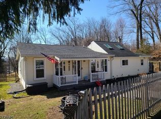 8 Sparta Rd, Stanhope, NJ 07874