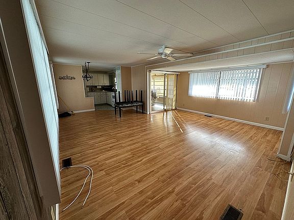 2nd image of 59 Temple Cir