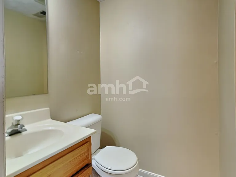 5783 Hillary St — Photo 10