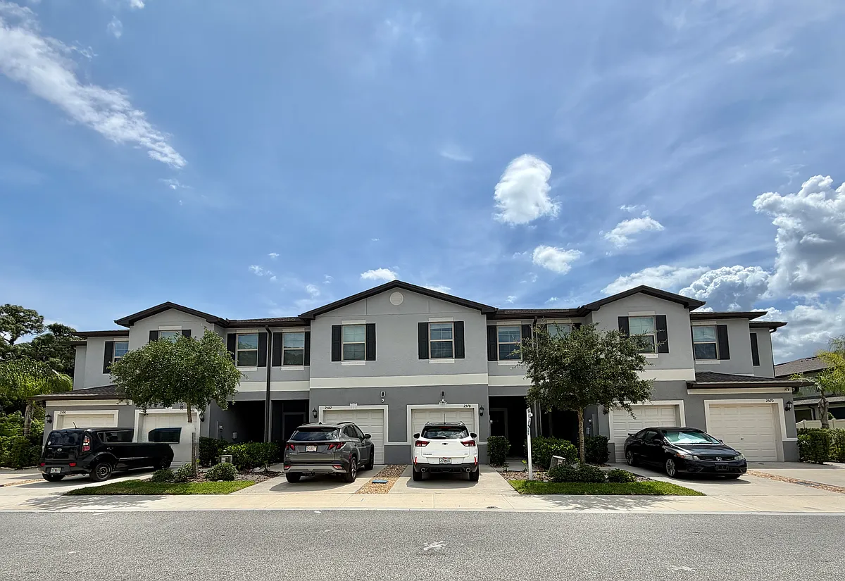 Building Photo - 2578 Charlan Ct