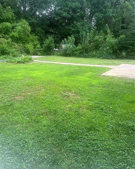 2nd image of 2226 Lynn Dr SW