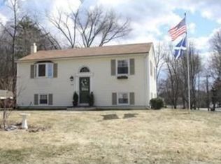 204 Pondview Dr, Ludlow, MA 01056