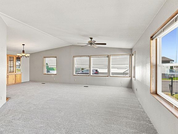 3rd image of 304 S Conklin Rd Lot 5