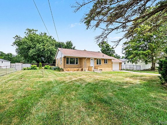 3rd image of 5199 Lapeer Rd