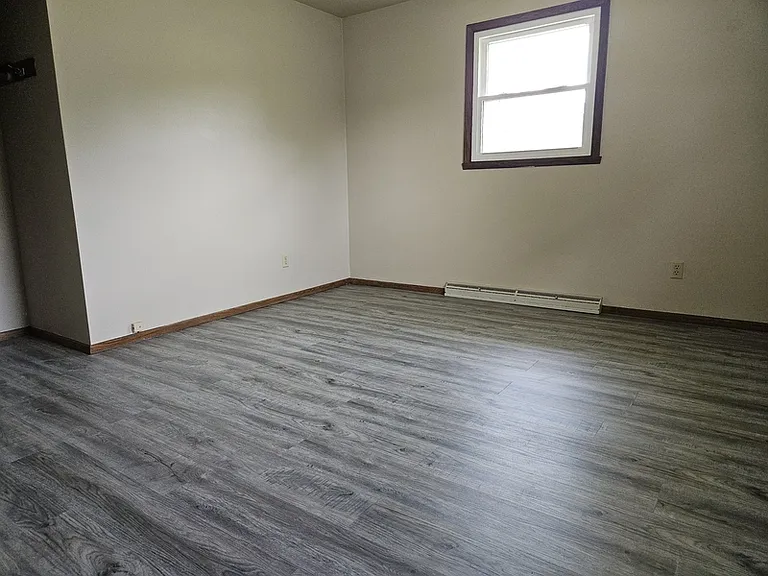 417 S Matthias St — Photo 16
