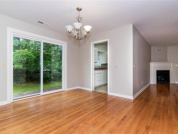 4th image of 1617 N Ramsey Ave