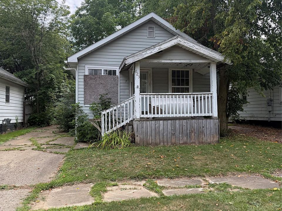 1st image of 623 Victoria Ave