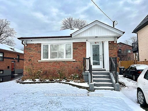 1st image of 45 Kingsdown Dr #Basement