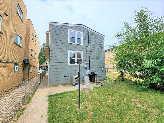 2nd image of 3823 Warren Ave
