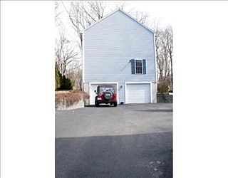 3rd image of 17 Grove St