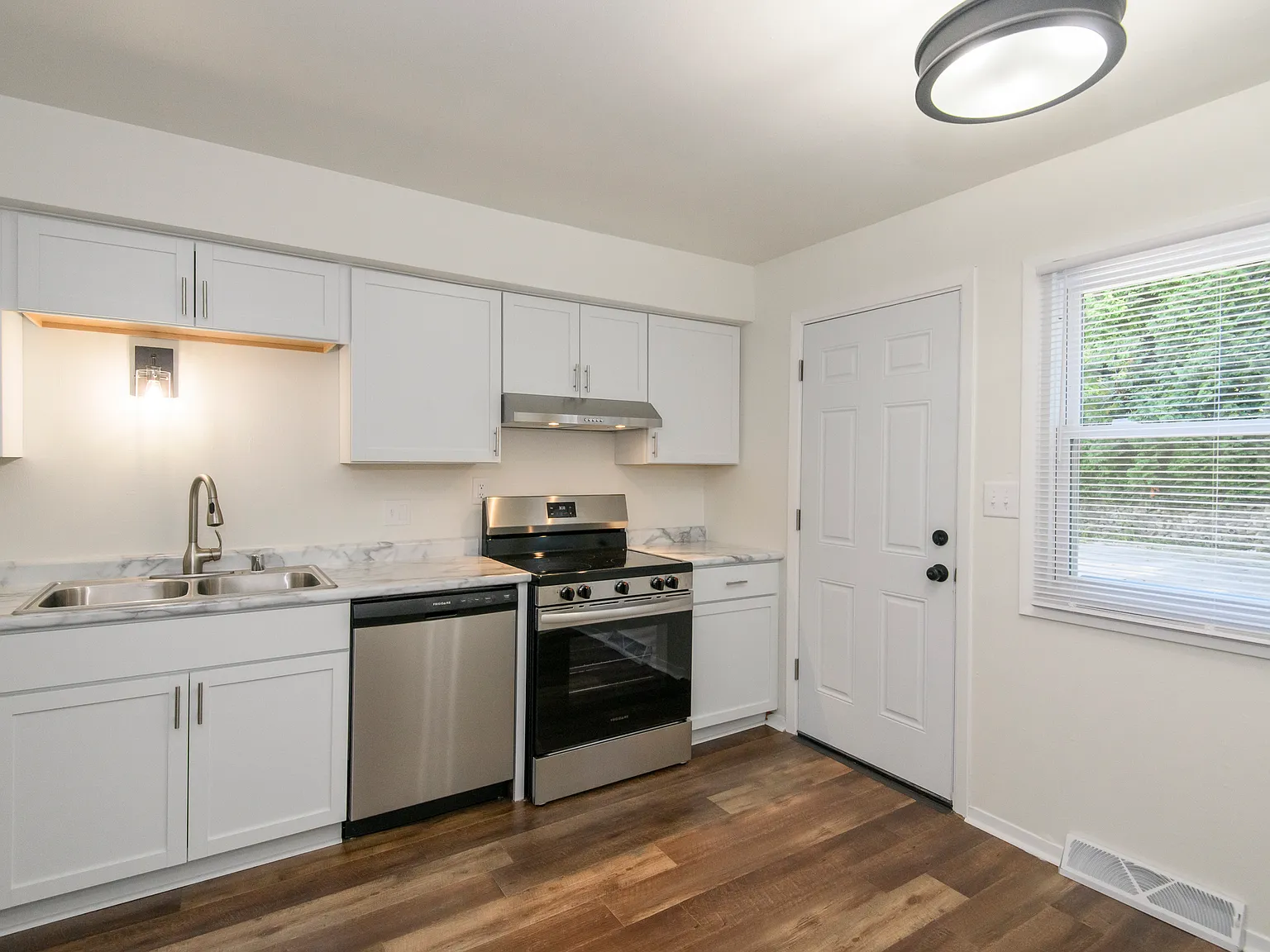 3798 S Athens St — Photo 4