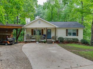 9420 Manor Ln, Gainesville, GA 30506