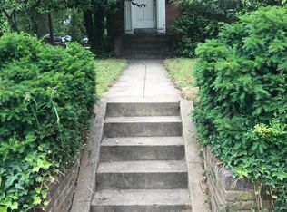 3735 R St NW, Washington, DC 20007