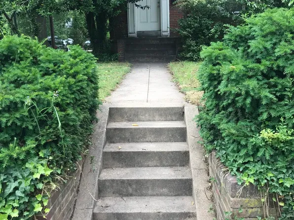 3735 R St NW, Washington, DC 20007