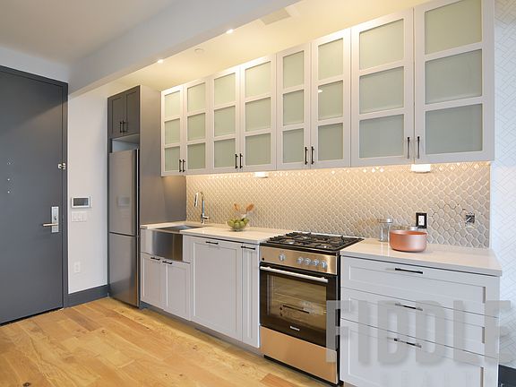 2nd image of 10 Montieth St #564