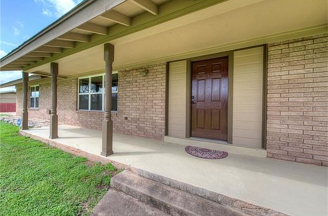 1st image of 109 High Gabriel Dr