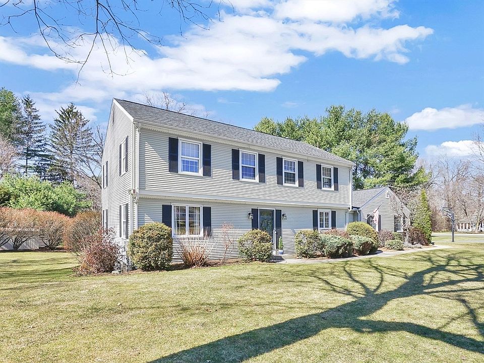 1st image of 118 Blueberry Hill Rd