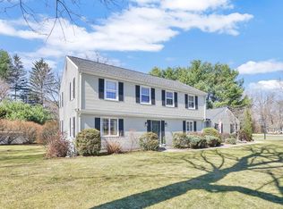 118 Blueberry Hill Rd, Longmeadow, MA 01106