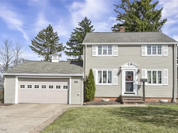 357 Canterbury Rd, Bay Village, OH 44140