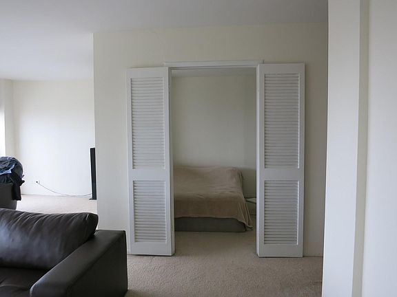 4th image of 1540 N La Salle St #1606