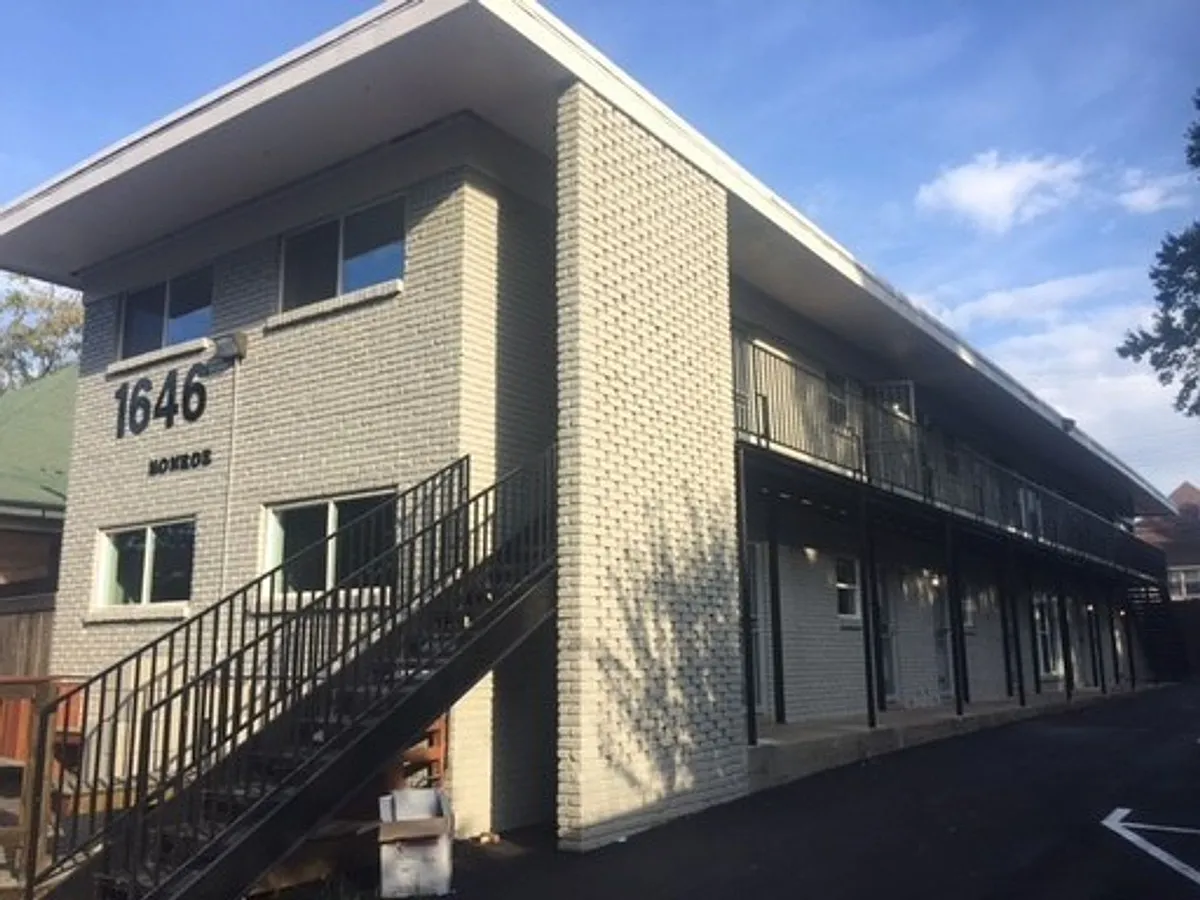 Building Photo - 1646 Monroe