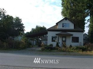 814 Lincoln St, Mount Vernon, WA 98273