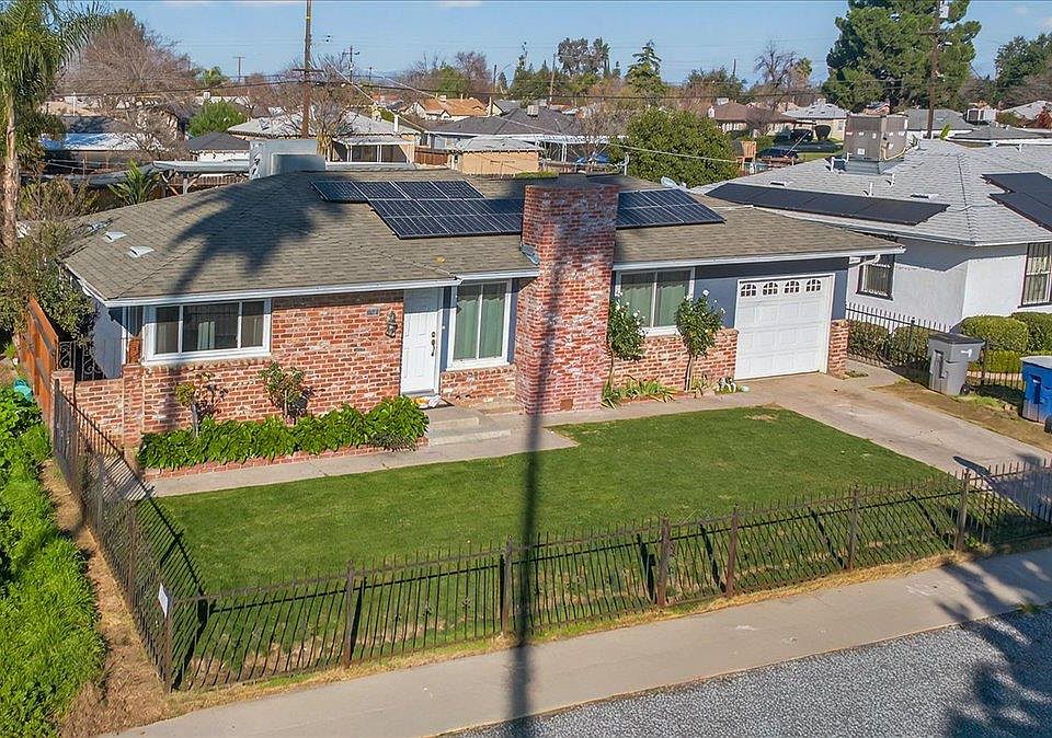 1st image of 1524 W Fountain Way