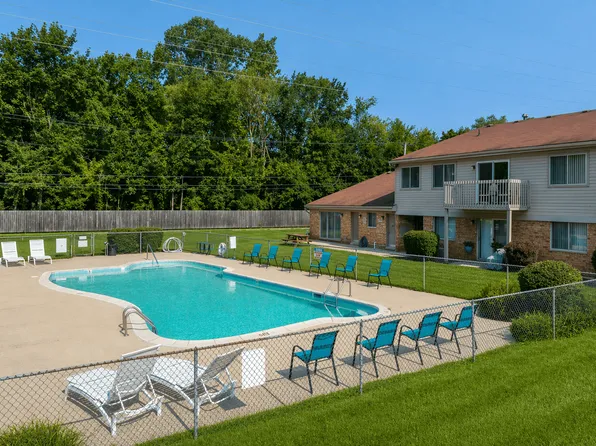 Bloomfield On The Green - West Bloomfield, MI