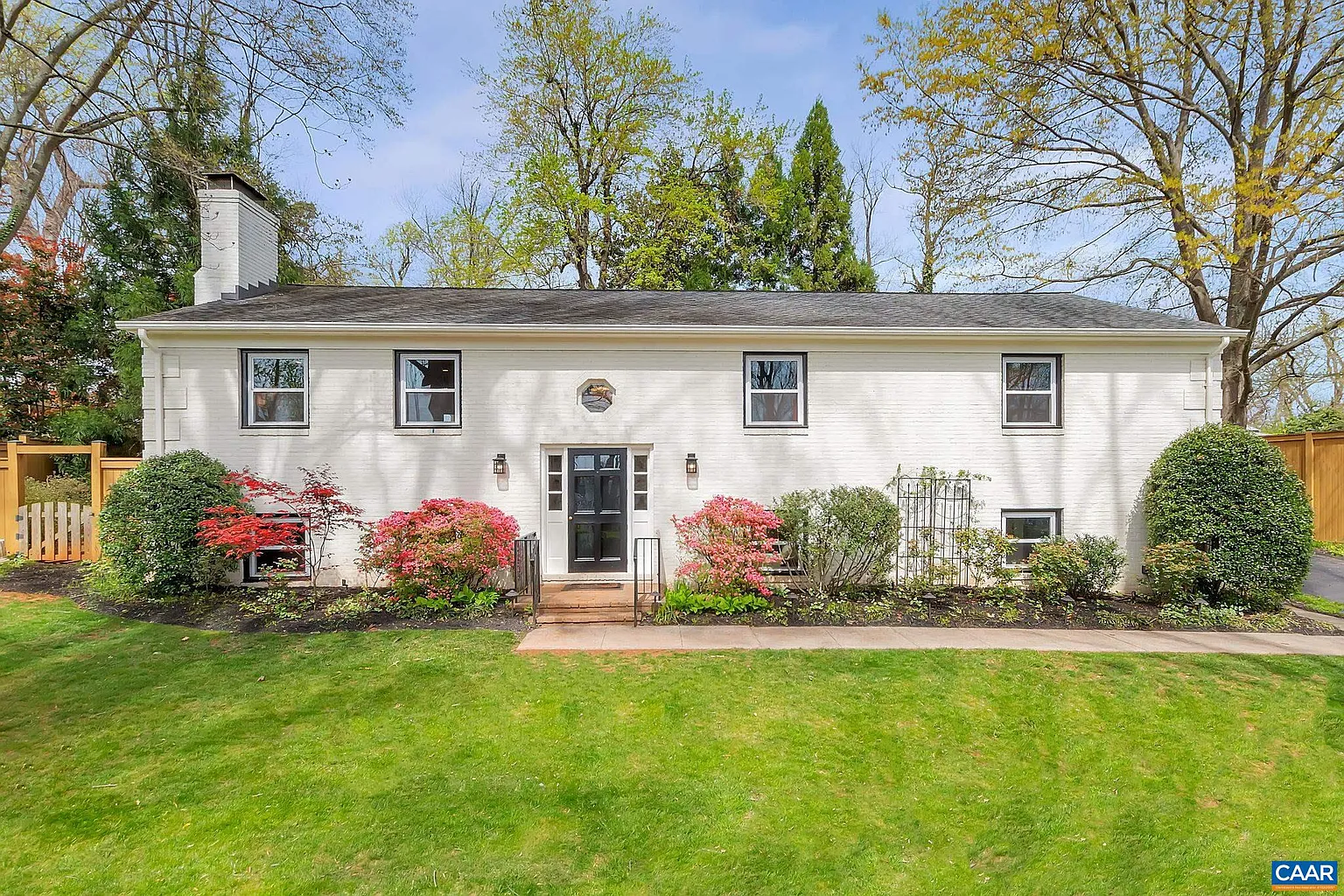907 Rosser Ln photo 1