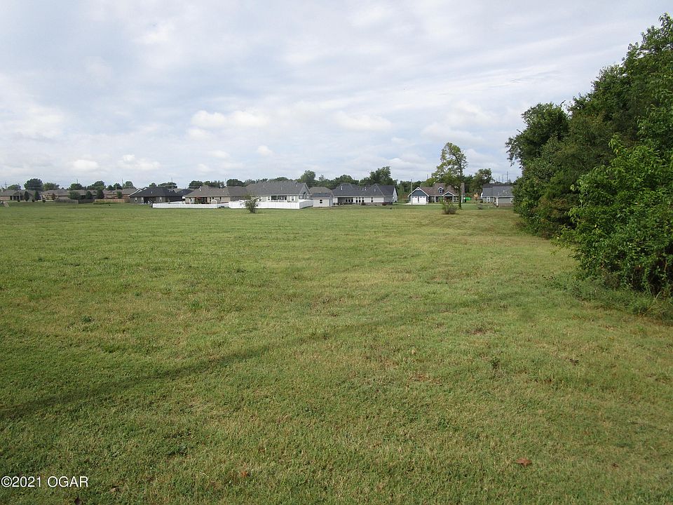 2nd image of S River St