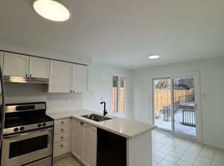 71 Links Rd, Vaughan, ON L6A 1L4