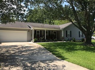 207 Broadway St NW, Hartselle, AL 35640