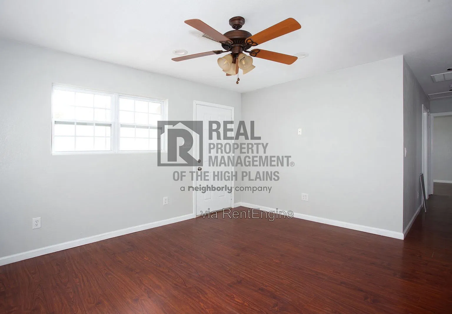 3 bed, 2.0 bath, 1001 sqft, $1,400 — Photo 4