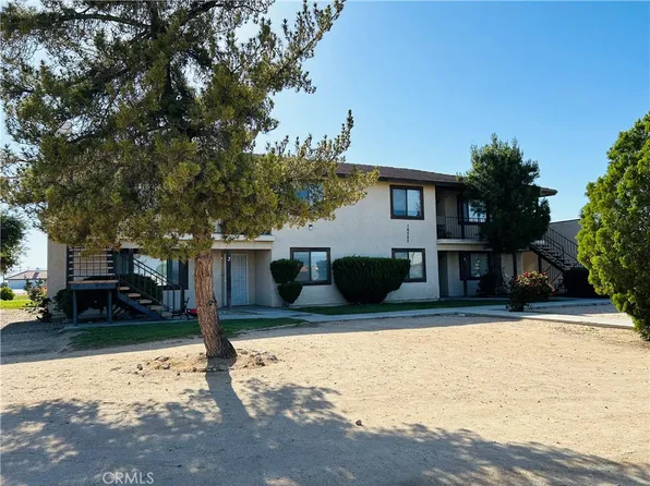 16585 Green Tree Blvd, Victorville, CA 92395