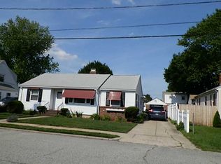 43 Overland Ave, Cranston, RI 02910