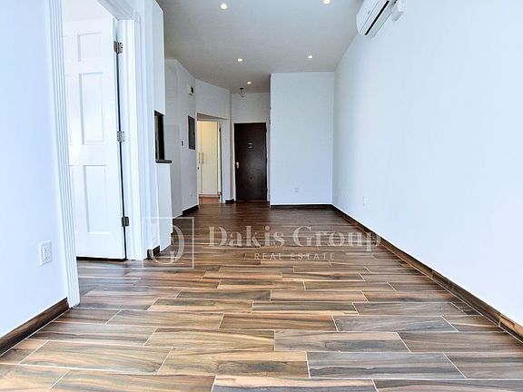 5th image of 43-07 34th Ave #Dgr3